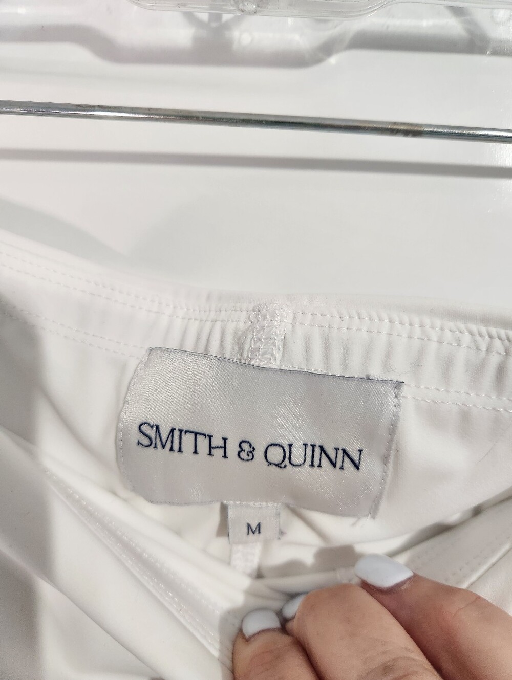 Smith &Quinn White Birdie Skirt with Navy Trim, Size Medium - Picture 2 of 7